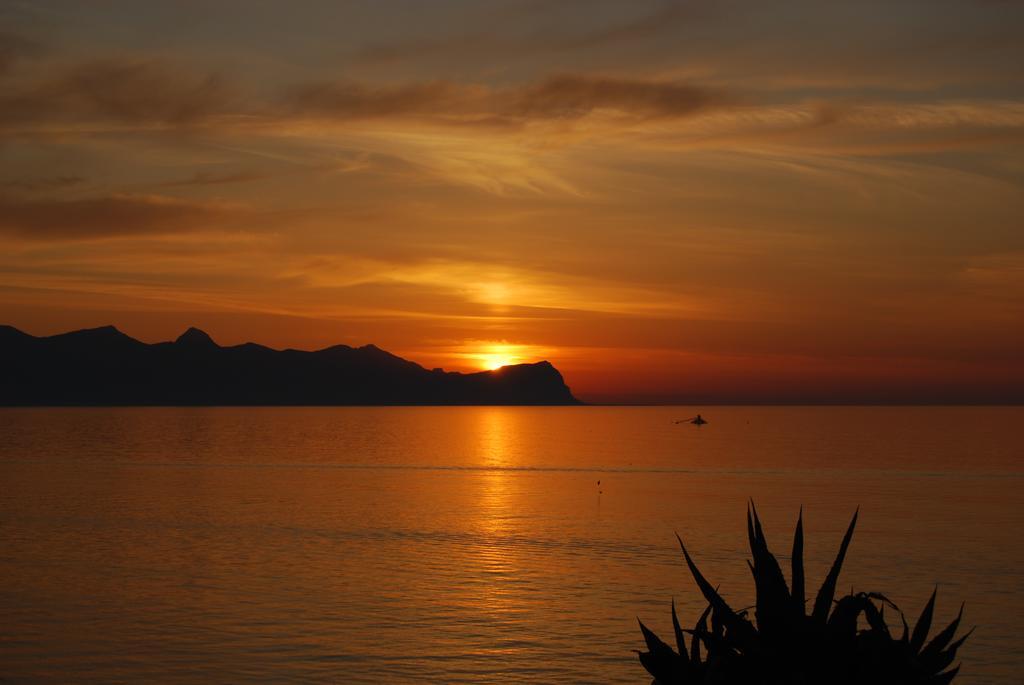 Appartamento Al Mare Cusumano Trappeto  Rum bild